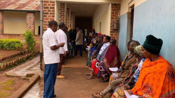 Unterstützung der mobilen Klinik des Litembo Krankenhauses