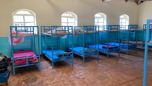 Stockbetten für Utiri Primary School